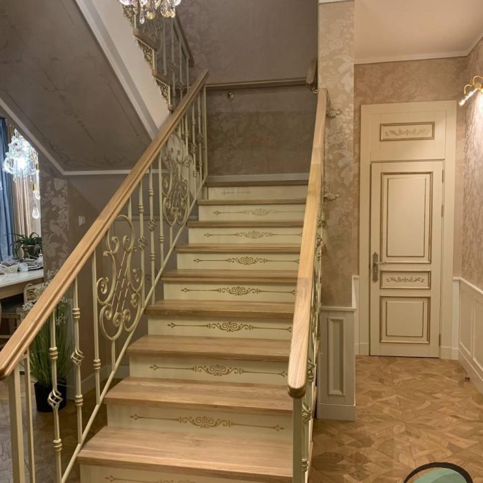 photo5298657890325875378